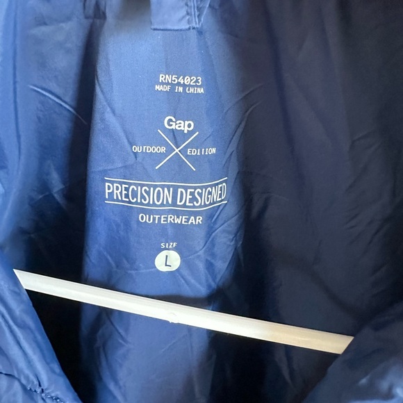 GAP Women's Puffer Jacket in Deep Blue - Picture 2 of 4